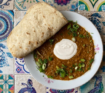 Donnerstag (11.12.25) - Linsendaal mit frisch gebackenem Naan